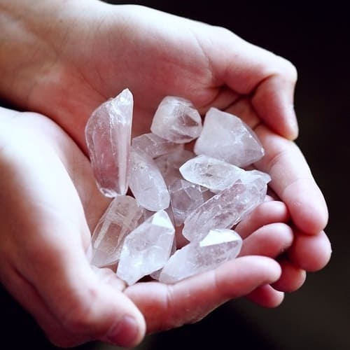 Positive and negative energy from crystals - Pagan Club